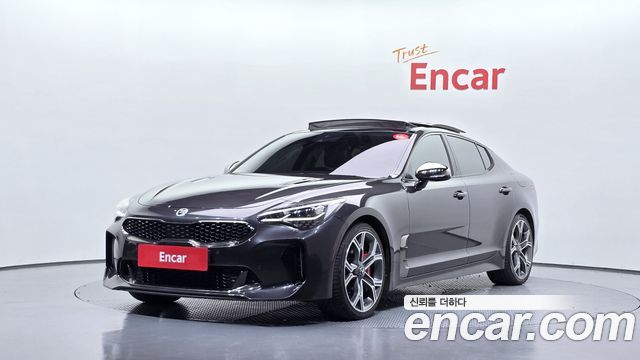 Kia Stinger 2018 — photo 1