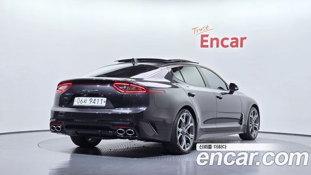 Kia Stinger 2018 — photo 2