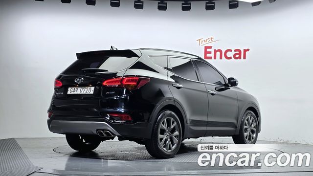 Hyundai Santafe 2017 — photo 2