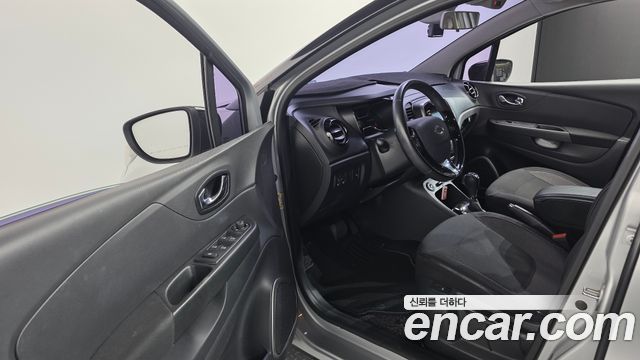 Renault Korea QM3 2015 — photo 10
