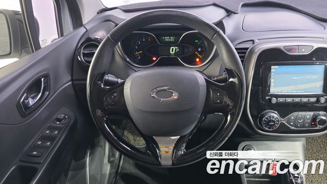Renault Korea QM3 2015 — photo 13