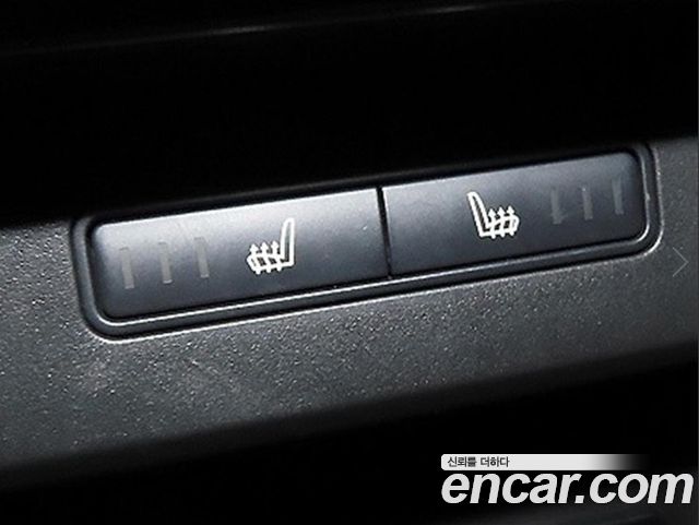 Land Rover Discovery Sport 2016 — photo 14