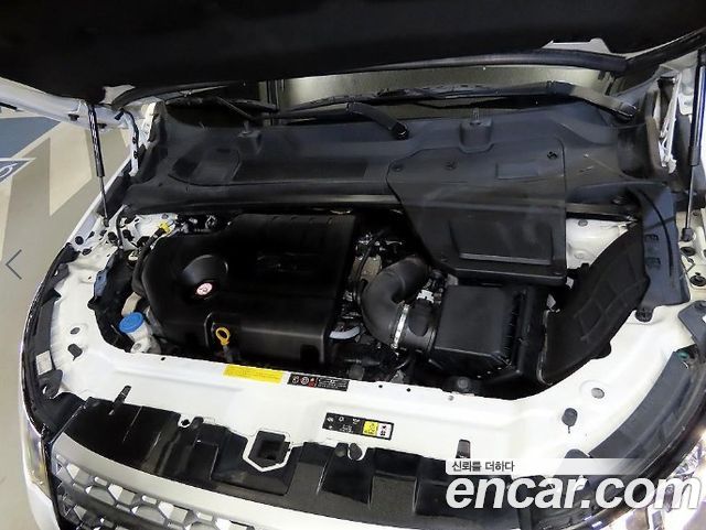 Land Rover Discovery Sport 2016 — photo 19