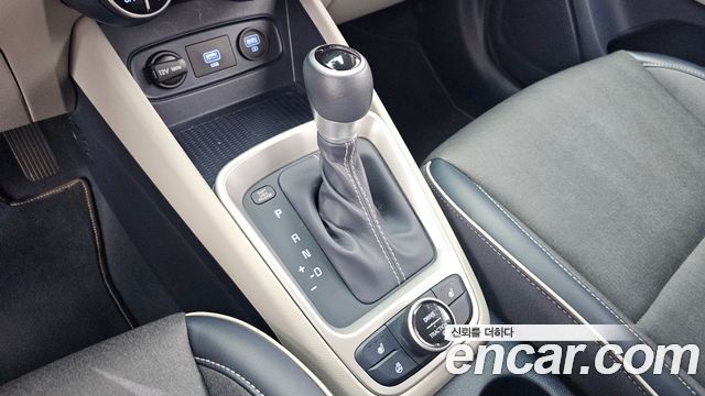 Hyundai Venue 2020 — photo 12