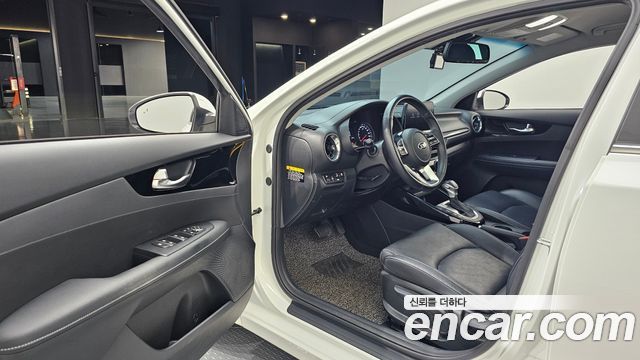 Kia K3 2021 — photo 13