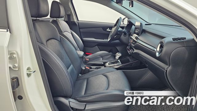Kia K3 2021 — photo 17