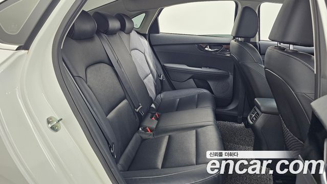 Kia K3 2021 — photo 16