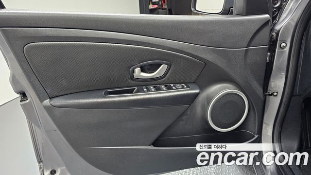 Renault Korea SM3 2019 — photo 14