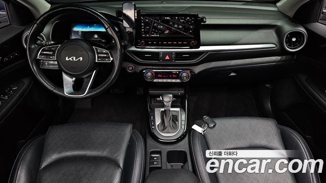 Kia K3 2022 — photo 10