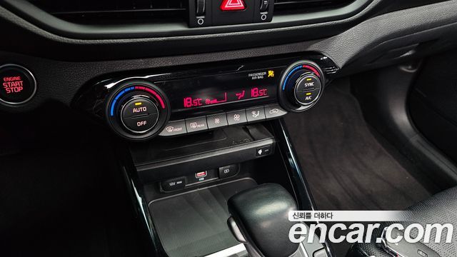 Kia K3 2022 — photo 28