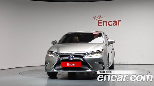 Lexus ES 2017 — photo 3