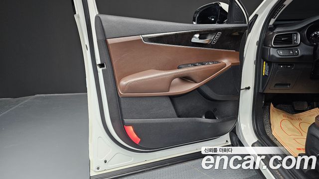 Kia Sorento 2016 — photo 14