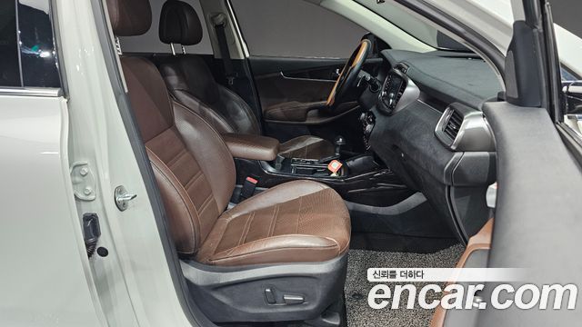 Kia Sorento 2016 — photo 16