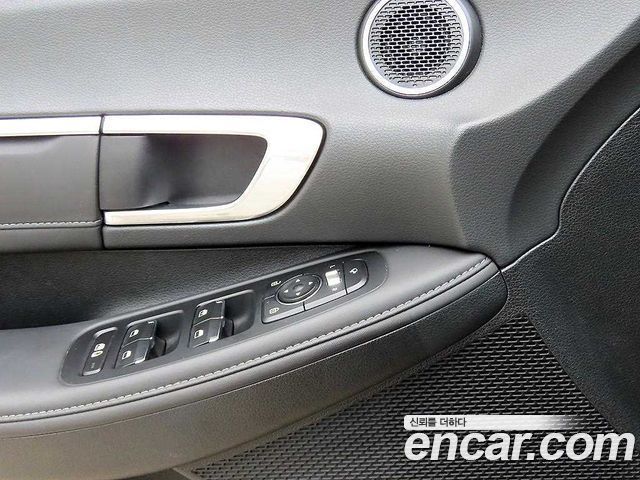 Hyundai Sonata 2023 — photo 11