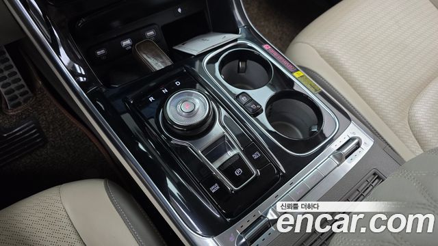 Kia Canival 2022 — photo 12