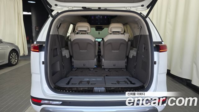 Kia Canival 2022 — photo 23