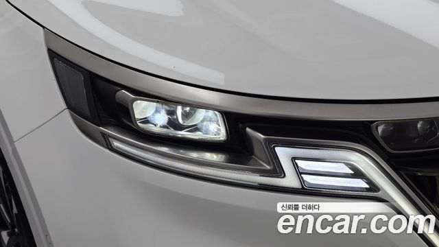 Kia Canival 2022 — photo 8
