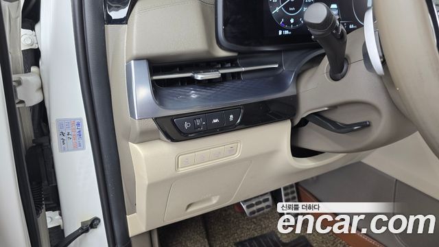 Kia Canival 2022 — photo 27