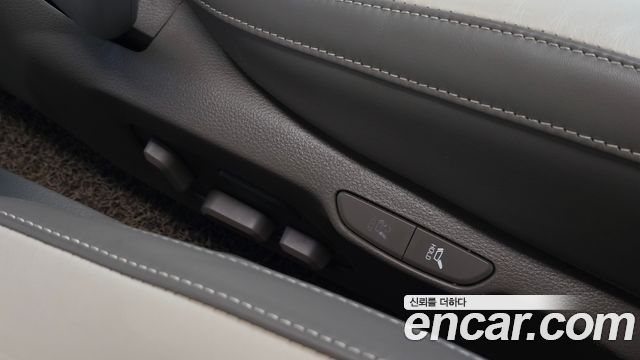Kia Canival 2022 — photo 32