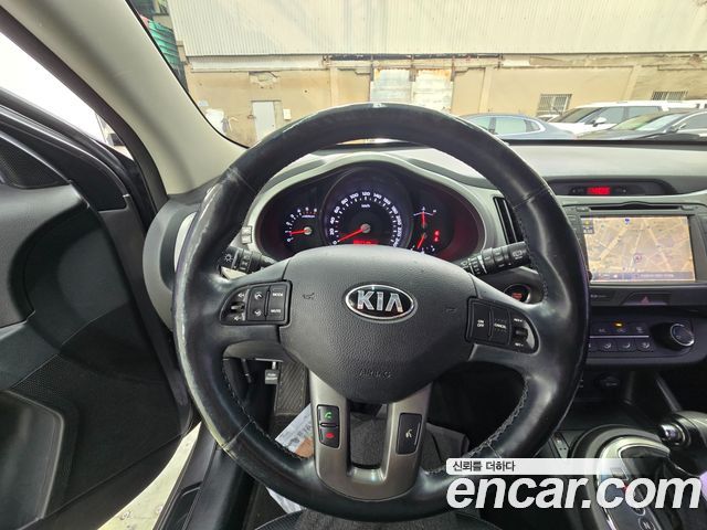 Kia Sportage 2016 — photo 8