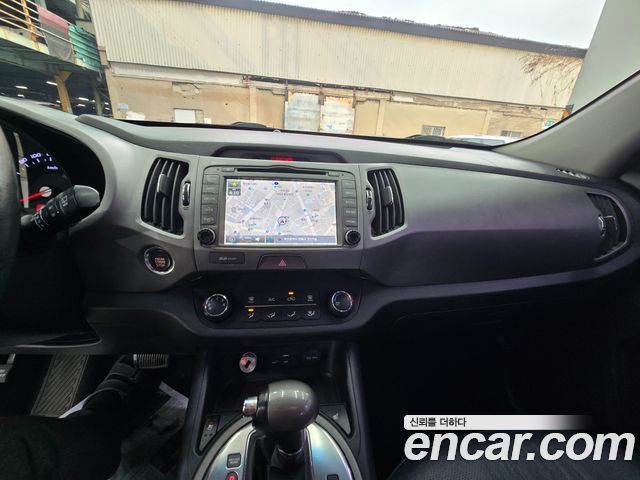 Kia Sportage 2016 — photo 9
