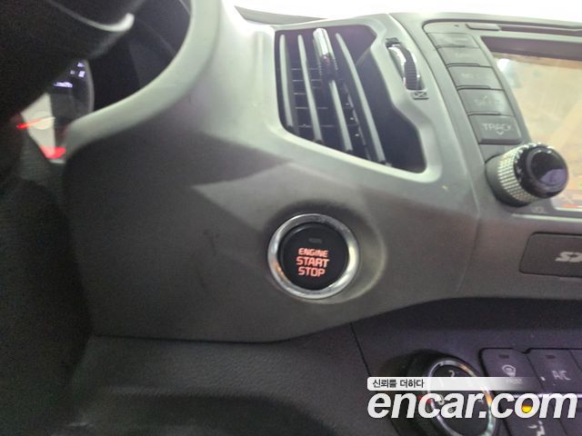 Kia Sportage 2016 — photo 10