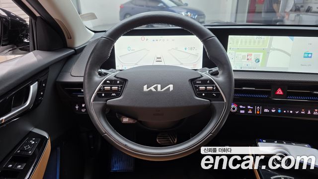 Kia EV6 2022 — photo 19