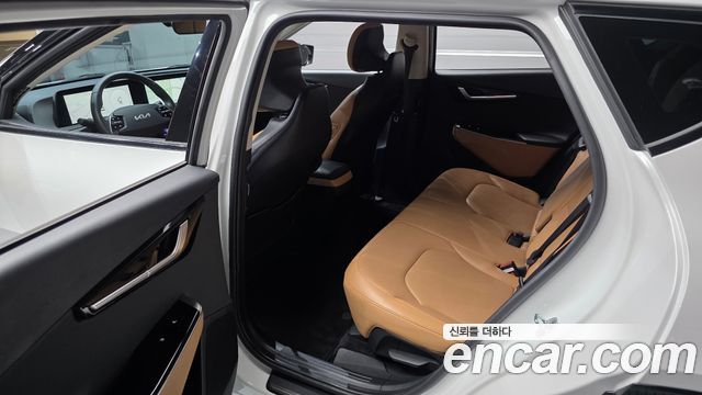 Kia EV6 2022 — photo 24