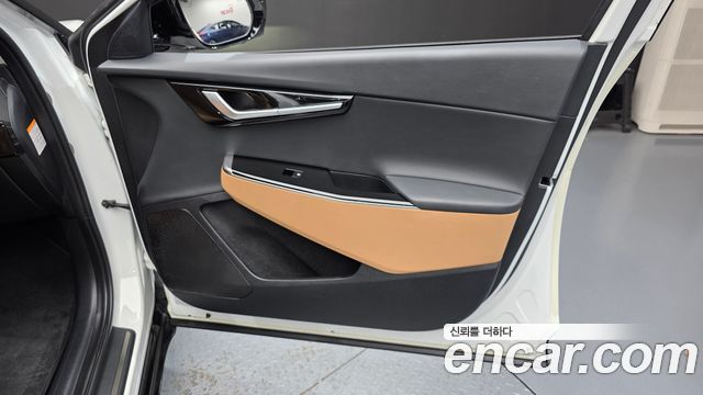 Kia EV6 2022 — photo 15