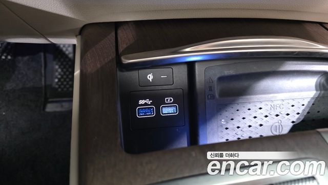 Genesis G80 2022 — photo 19