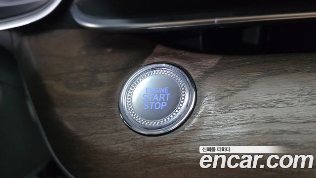 Genesis G80 2022 — photo 28