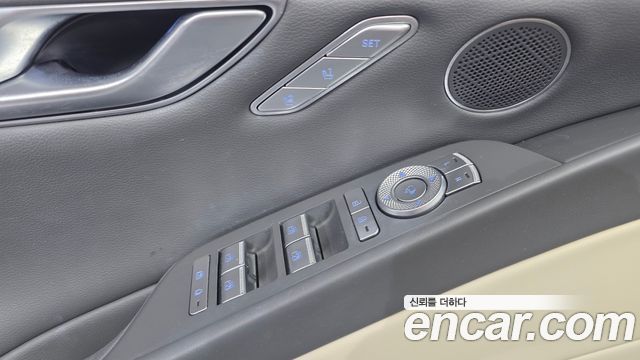 Genesis G80 2022 — photo 30