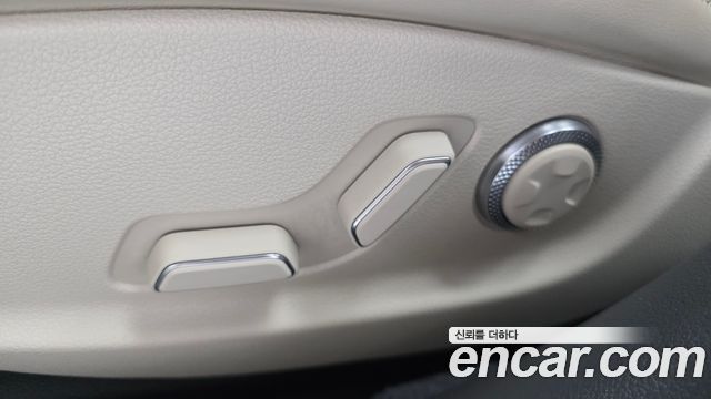 Genesis G80 2022 — photo 31