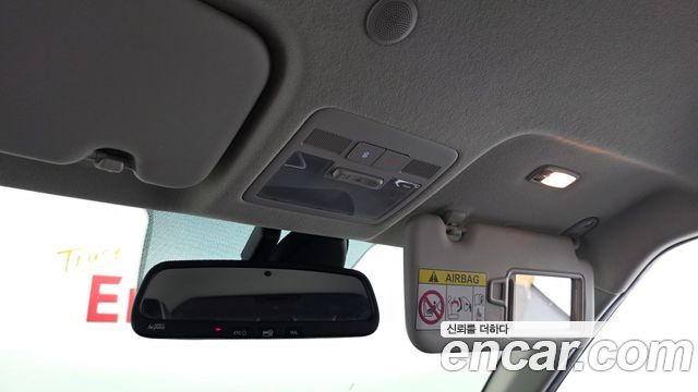 Hyundai Venue 2020 — photo 19