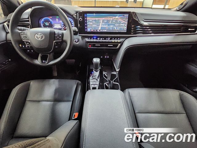 Toyota Camry 2025 — photo 13