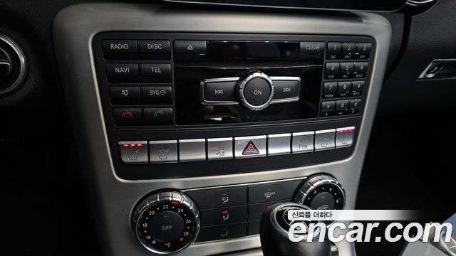 Mercedes-Benz SLK-Class 2012 — photo 16