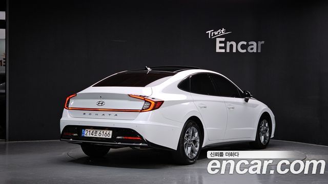 Hyundai Sonata 2022 — photo 2