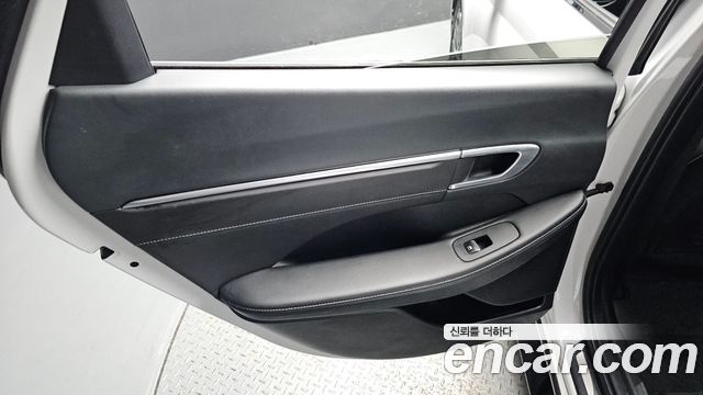 Hyundai Sonata 2022 — photo 15