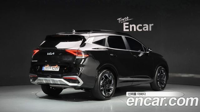 Kia Sportage 2023 — photo 2