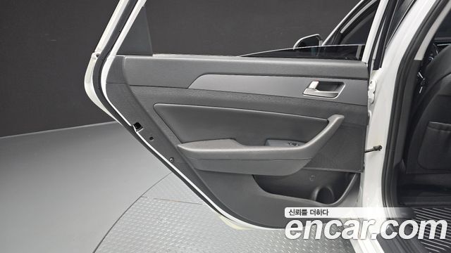 Hyundai Sonata 2019 — photo 15