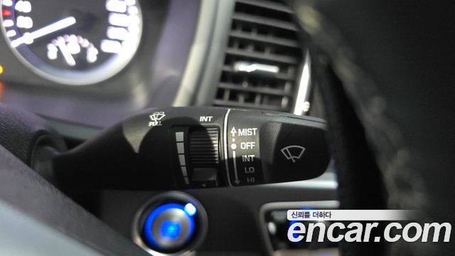 Hyundai Sonata 2019 — photo 28