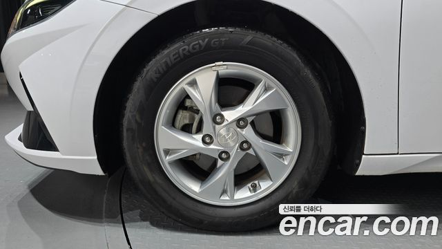 Hyundai AVANTE 2022 — photo 5