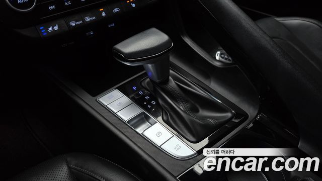 Hyundai AVANTE 2022 — photo 12
