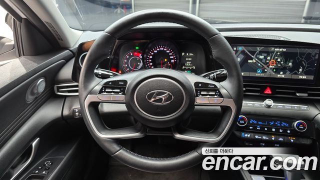 Hyundai AVANTE 2022 — photo 19