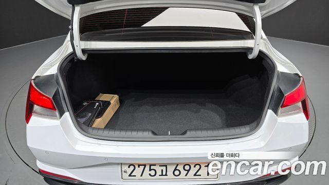 Hyundai AVANTE 2022 — photo 30