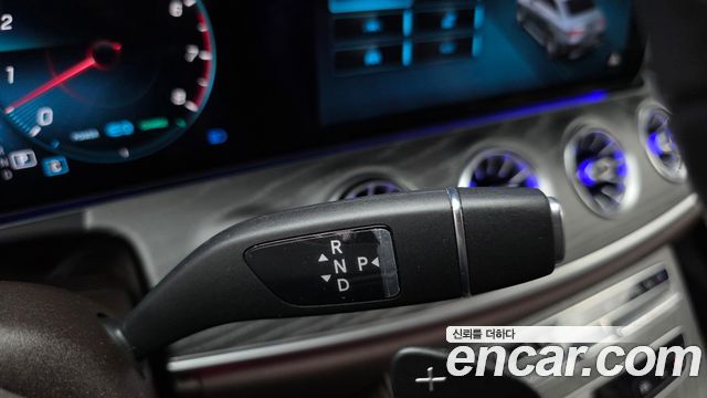 Mercedes-Benz CLS-Class 2021 — photo 12