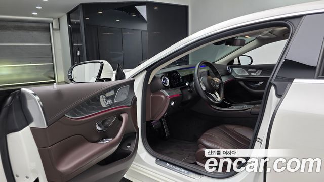 Mercedes-Benz CLS-Class 2021 — photo 13