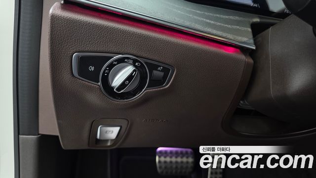 Mercedes-Benz CLS-Class 2021 — photo 27