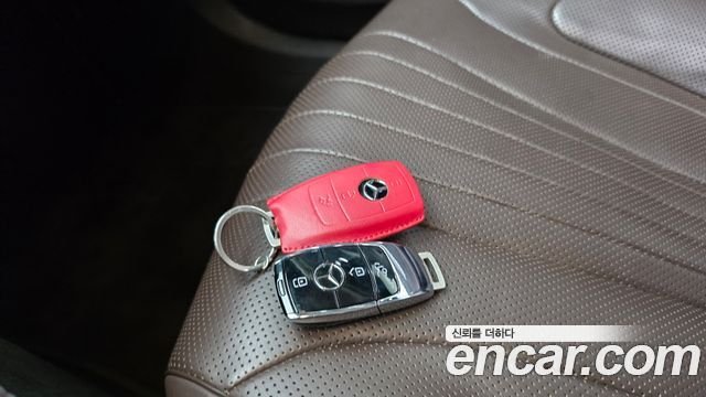 Mercedes-Benz CLS-Class 2021 — photo 29
