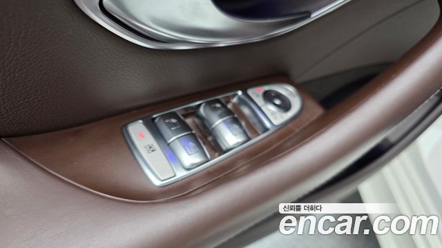 Mercedes-Benz CLS-Class 2021 — photo 30